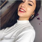 Doy clases económicas de inglés para ganarme un pequeño sueldo mientras estudio mi grado. Título de B2 de Inglés